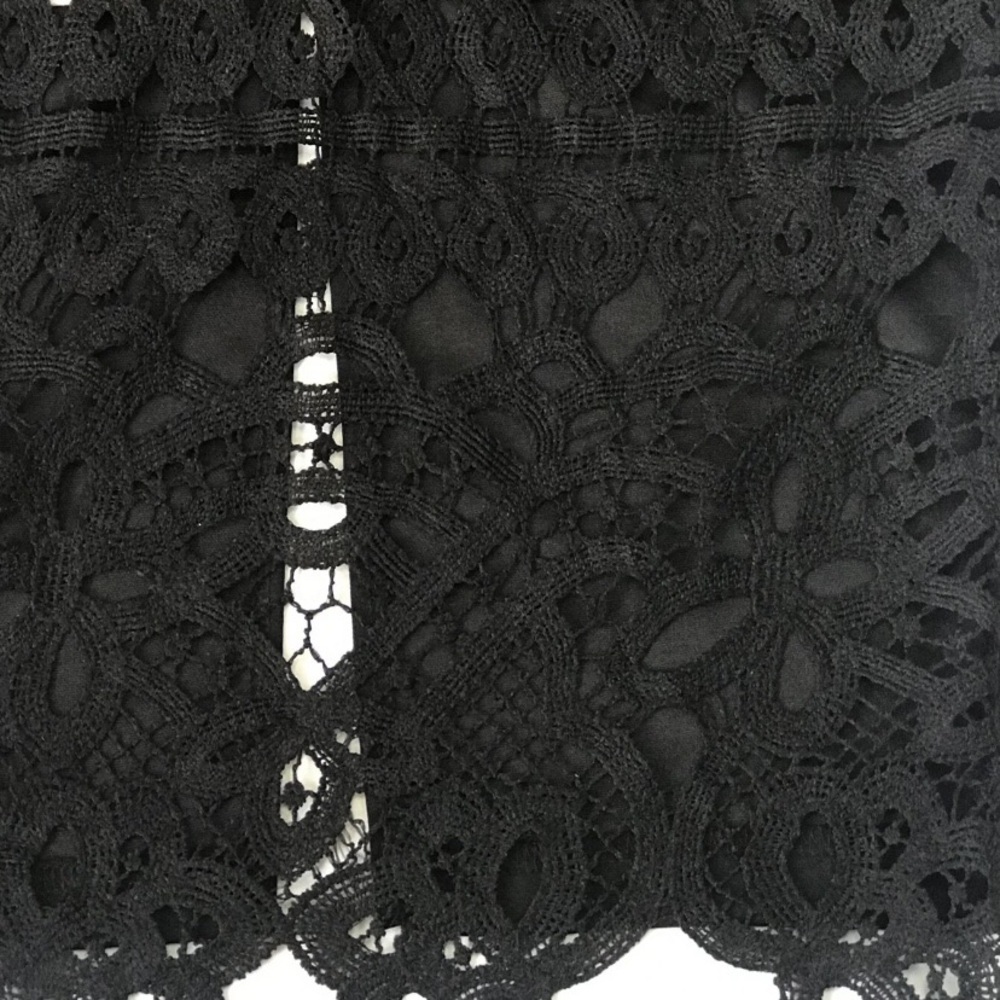 Woman dress Split Back Lace Halter Dress - Picture 11 of 12